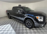 2017 Nissan Titan PRO-4X 4×4