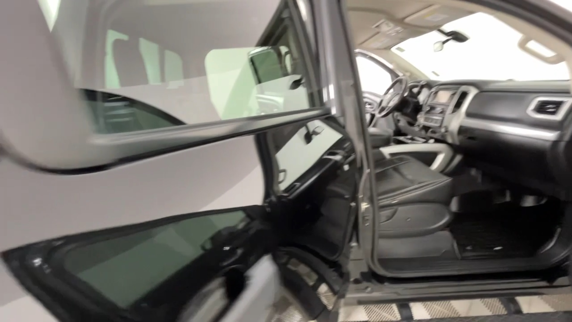 2017 Nissan Titan PRO-4X 4×4