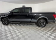 2017 Nissan Titan PRO-4X 4×4