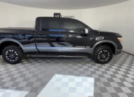 2017 Nissan Titan PRO-4X 4×4