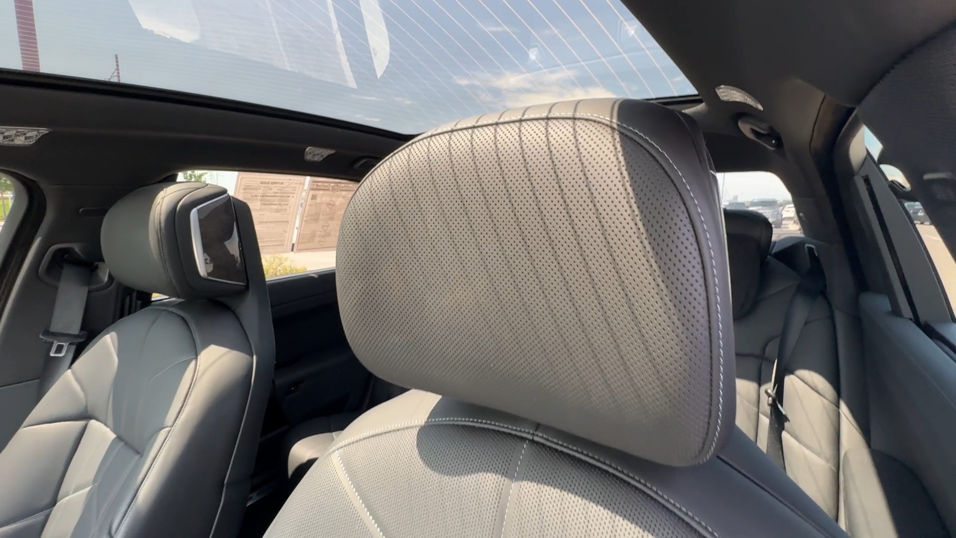 2023 BMW 760i xDrive