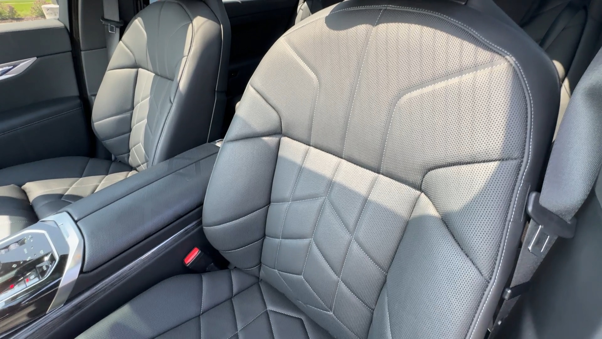 2023 BMW 760i xDrive