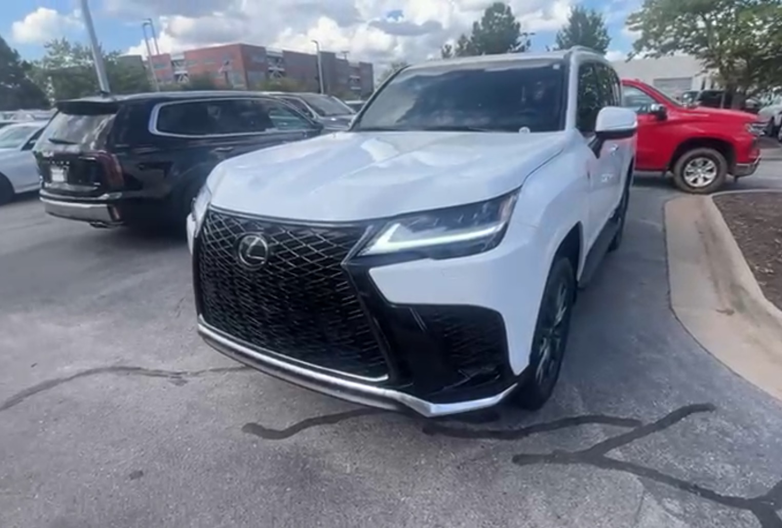 2025 Lexus LX 600 F Sport