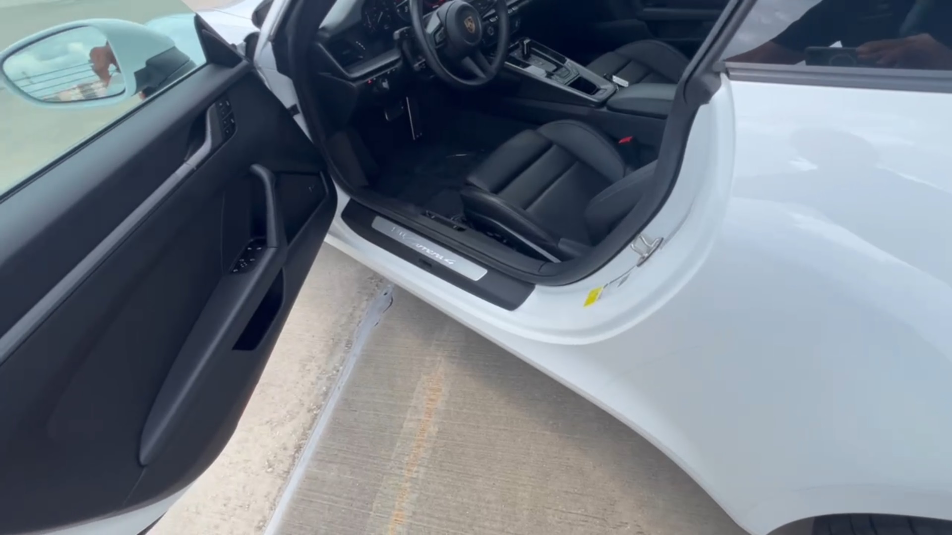 2024 Porsche 911 Carrera 4