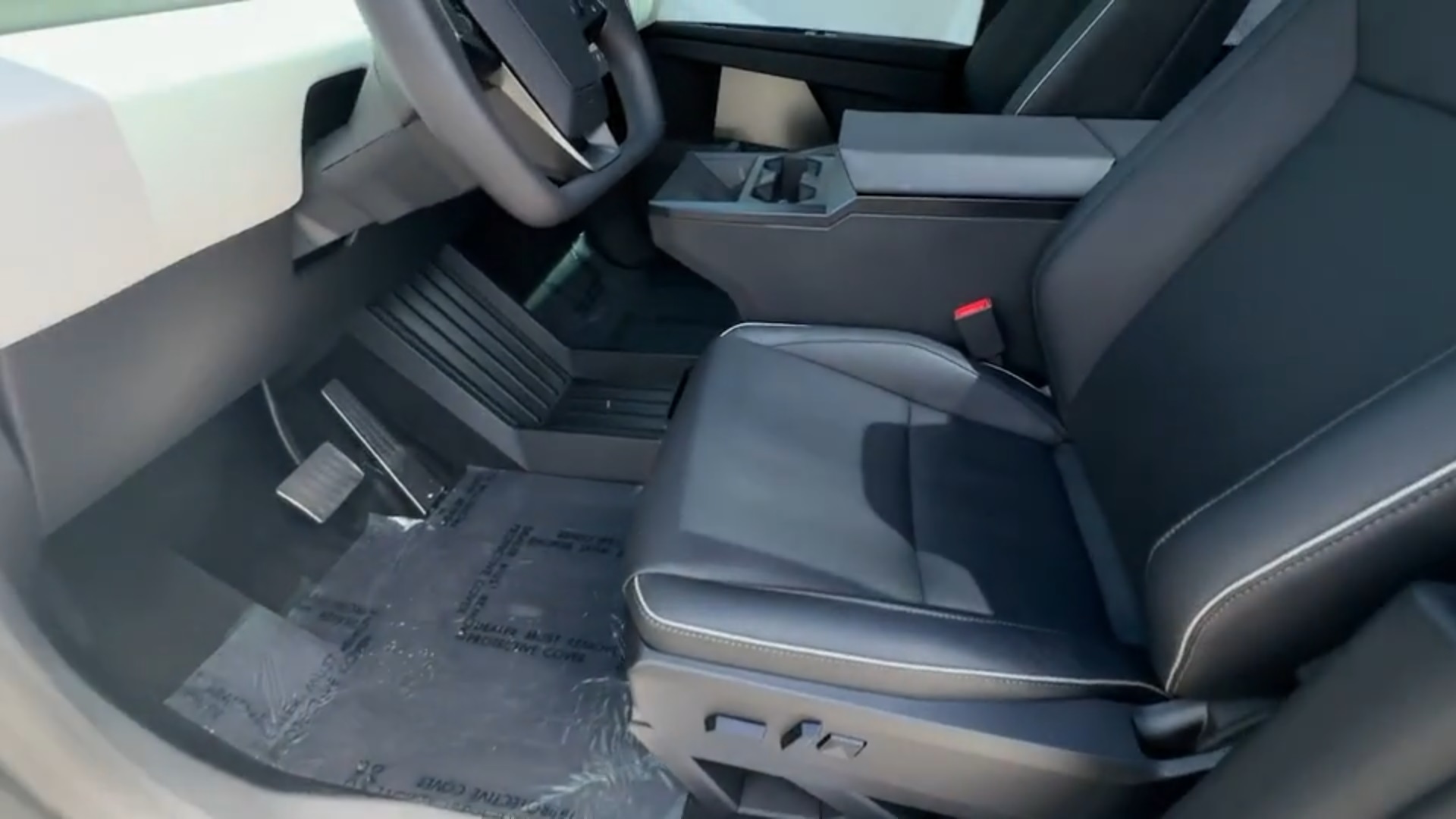 2024 Tesla Cybertruck Base