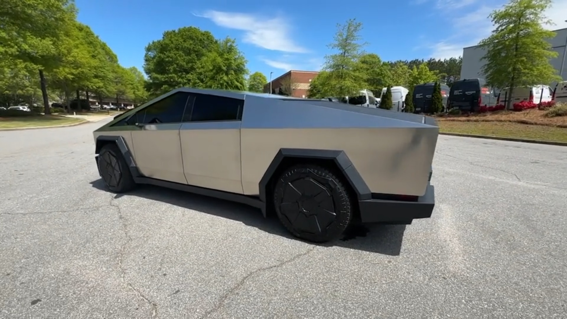 2024 Tesla Cybertruck Base