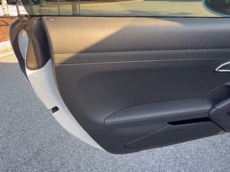 2024 Porsche 718 Cayman S