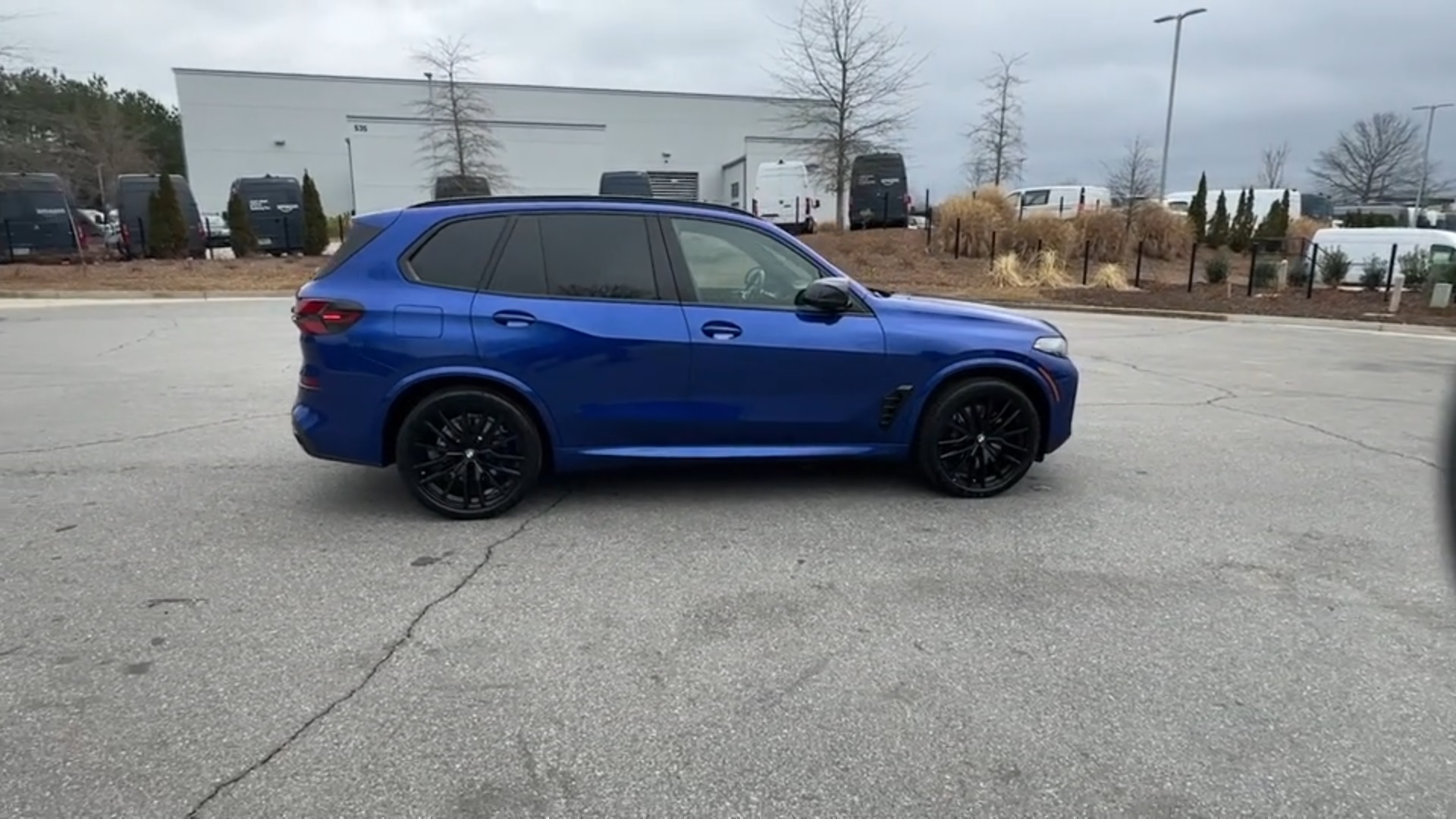 2024 BMW X5 M60i